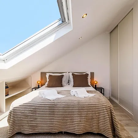 Heated Pool & Sauna Bliss - Luxury 4br Lisboa