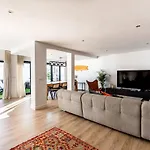 Villa Heated Pool & Sauna Bliss - Luxury 4br Lisboa