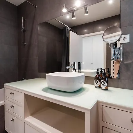 别墅 Luxury Heated Pool & Sauna - No Parties Allowed Lisboa