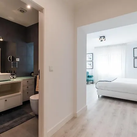 Heated Pool & Sauna Bliss - Luxury 4br Lisboa