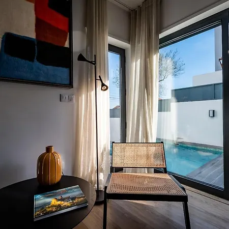Luxury With A Pool In The - No Parties Allowed