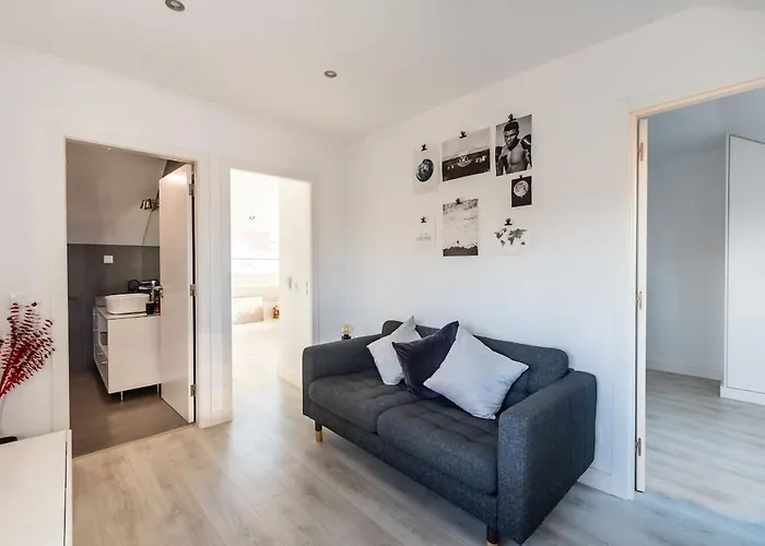 וילה Heated Pool & Sauna Bliss - Luxury 4Br Villa *