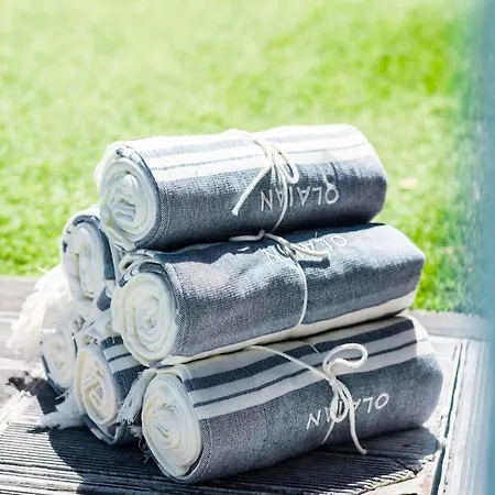 Luxury Heated Pool&sauna - No Parties Allowed Villa