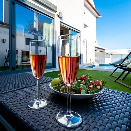 Villa Luxury Heated Pool&sauna - No Parties Allowed